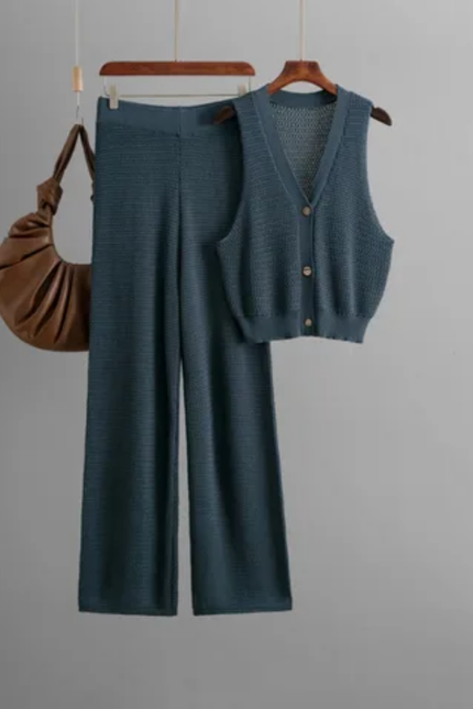 Summer Knit Suit – V-Neck Vest & High-Waist Pants