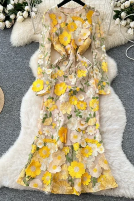 Spring Embroidered Slim-Fit Dress