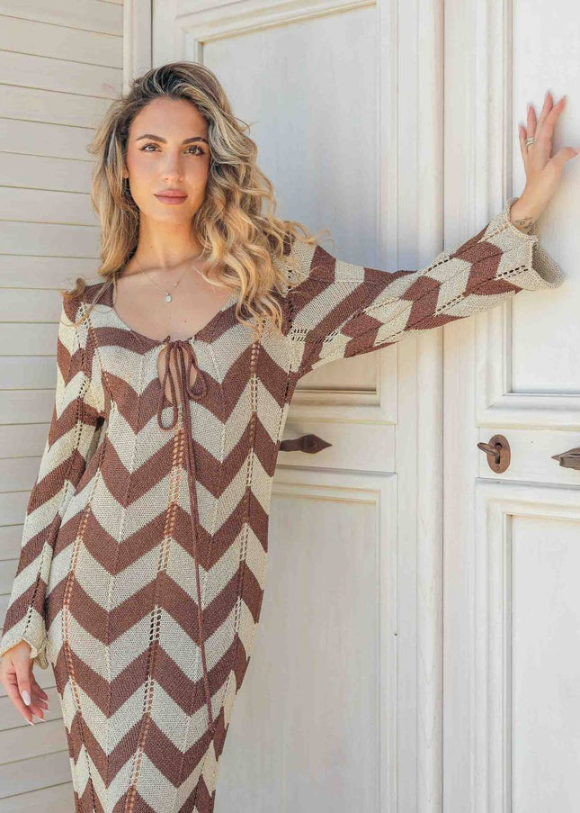 Long sleeve dress knitted