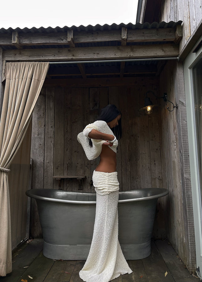 Matching Skirt and top set – Elegant & Easy Vacation Look
