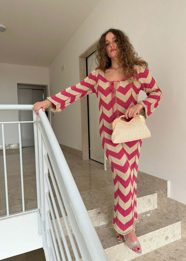Long sleeve dress knitted