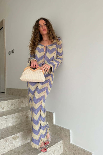 Long sleeve dress knitted