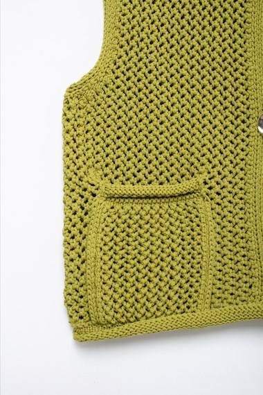 Crew Neck Green Color Single Breasted Front Pocket Knitted Casual Fashion Sweater Vest for Women