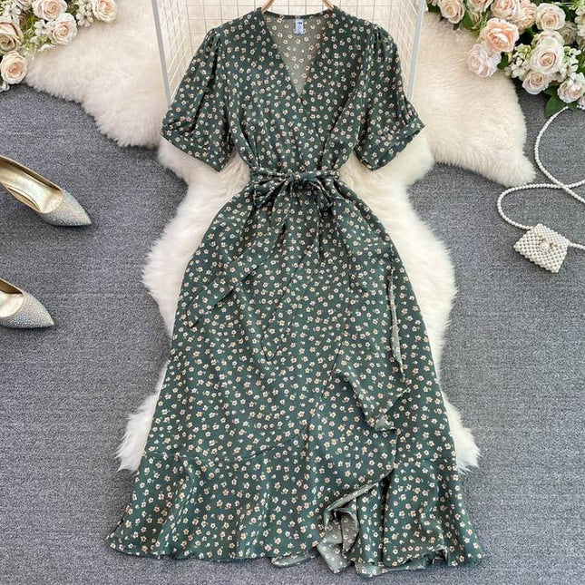 Fashion Small Fresh V-Neck Bubble Short Sleeve Waist Shrink Slimming A-Line Flounce Floral Dress