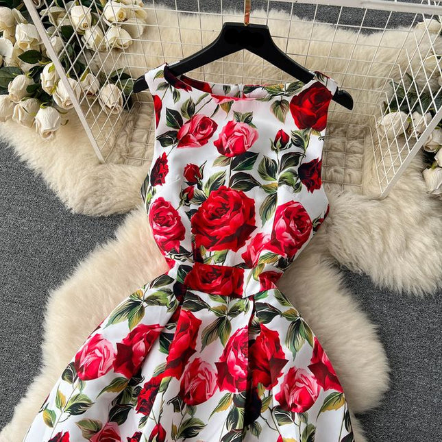 Estilo retro vestido estampado para mulheres no verão com uma cintura plissada a linha em torno do pescoço saia sem mangas