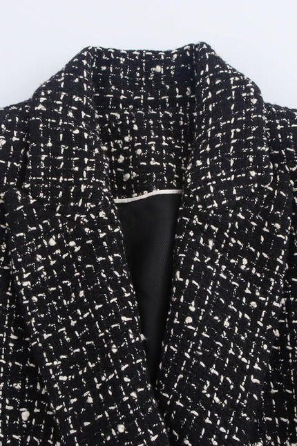 Black Color Plaid Pattern Double Breasted Long Sleeve Notched Collar Casual Fashion blazer for Women