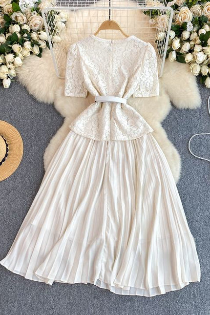 French Women Exquisite Square Neck Lace Patchwork Pleated Long Gown Elegant Casual Dress