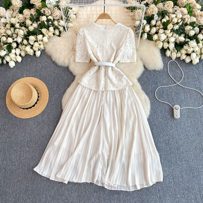 French Women Exquisite Square Neck Lace Patchwork Pleated Long Gown Elegant Casual Dress