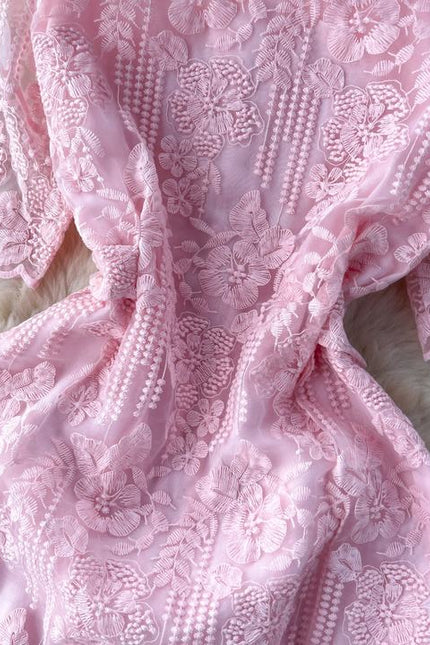New Retro V-Neck Lace Embroidery Waist Wrapping for Slim Fashion Style Dress for Women