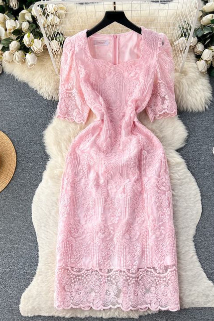 New Retro V-Neck Lace Embroidery Waist Wrapping for Slim Fashion Style Dress for Women