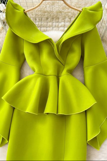 Women's Green V-Neck Ruffle Patchwork Flared Sleeve Split Party Dresses