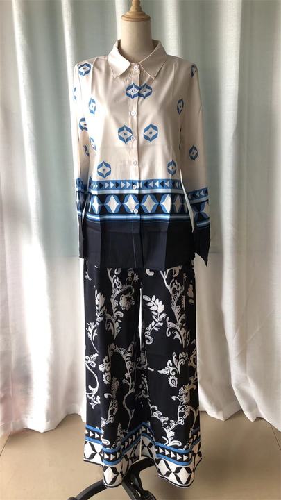 Women's 2024 New Fashion Positioning Print Loose Long Sleeved Top Wide Leg Pants Two Piece Set