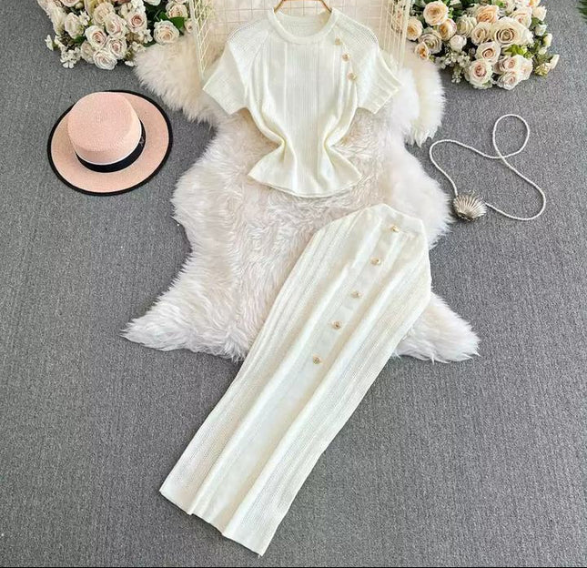 High-end Style Is Shoulder Short Sleeve Small Short Top Ice Silk Knitwear + High Waist Skirt Set