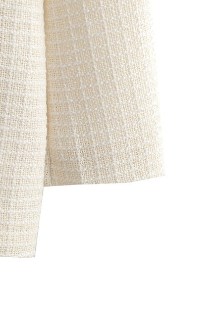 2023 Design Beige Color Crew Neck Single Breasted Front Pockets Long Sleeve Casual Tweed Jacket for Women