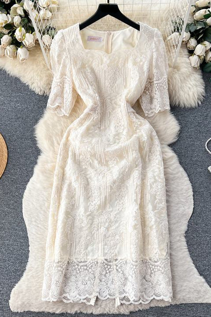 New Retro V-Neck Lace Embroidery Waist Wrapping for Slim Fashion Style Dress for Women