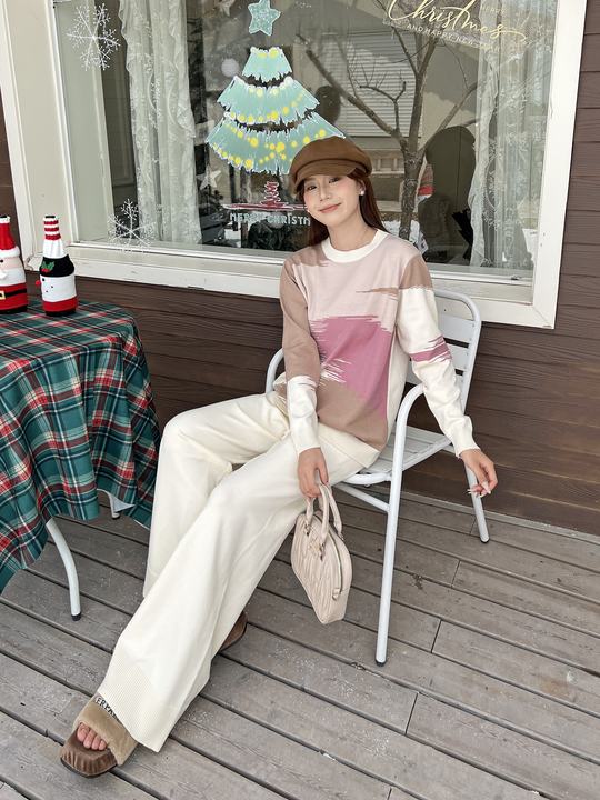 Round Neck Contrasting Color Autumn and Winter New Casual Loose Slimming Wide Leg Pants Knitted Two-piece Set for Women