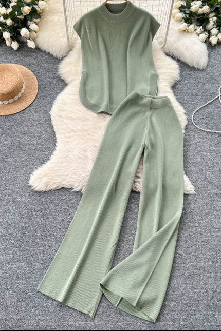 Two-piece Knitted Suit for Women Loose-fitting Round-neck Sleeveless Top Slit High-waisted Wide-leg Trousers