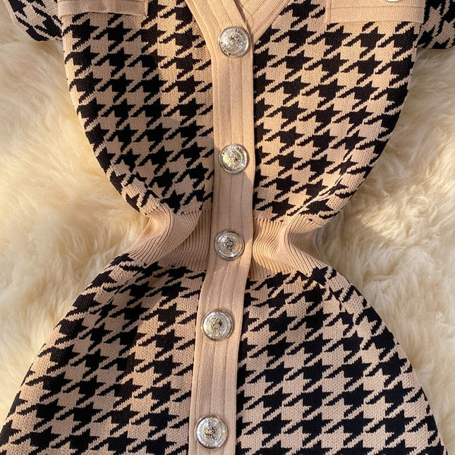 Short Sleeve V-neck Sheath Dress Summer Vintage Knitting High Waist Midi Dress Ladies Casual Dress Clothes Women Wholesale