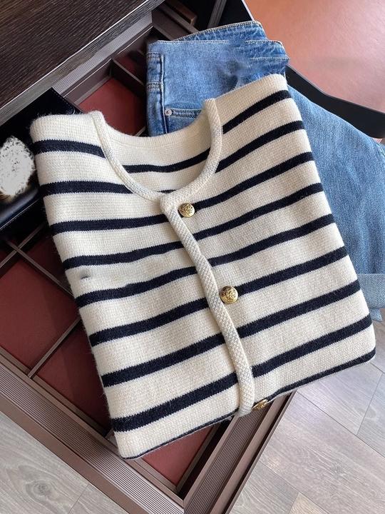 Cardigan for Women Single Breasted Crewneck Shirt Sweater Knit Cardigan