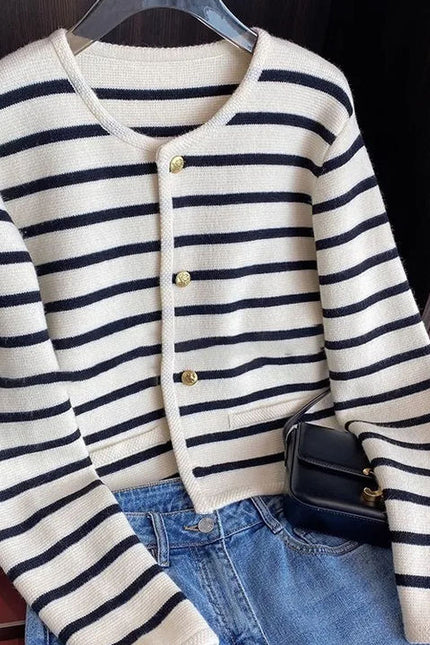 Cardigan for Women Single Breasted Crewneck Shirt Sweater Knit Cardigan