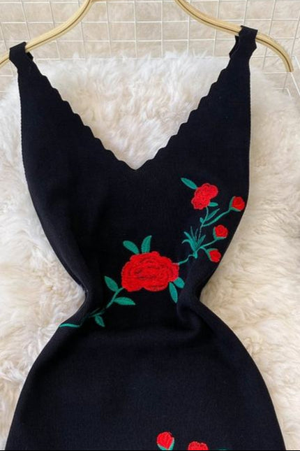 New Rose Embroidered Black Skinny Knitted Strap Split Dress for Women