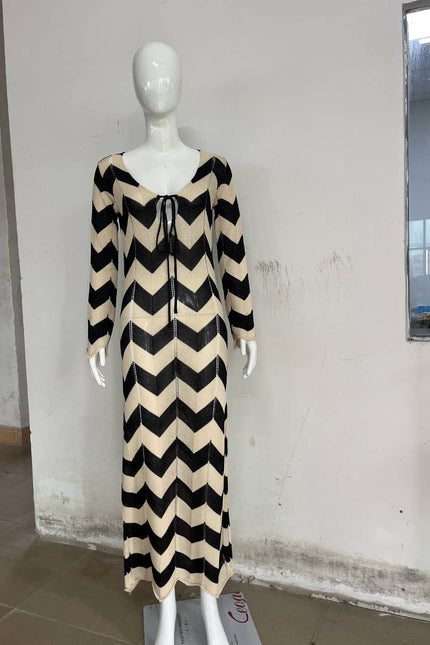 Long sleeve dress knitted